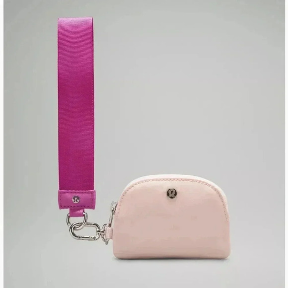 Lululemon wristlet - Picture 2 of 16